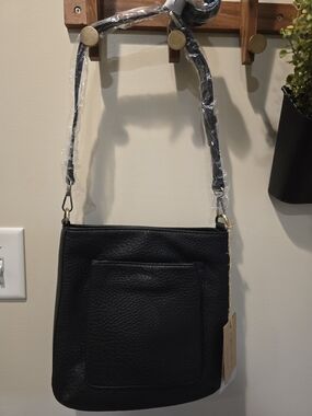 Black Pebbled Crossbody Bag with Front Pocket